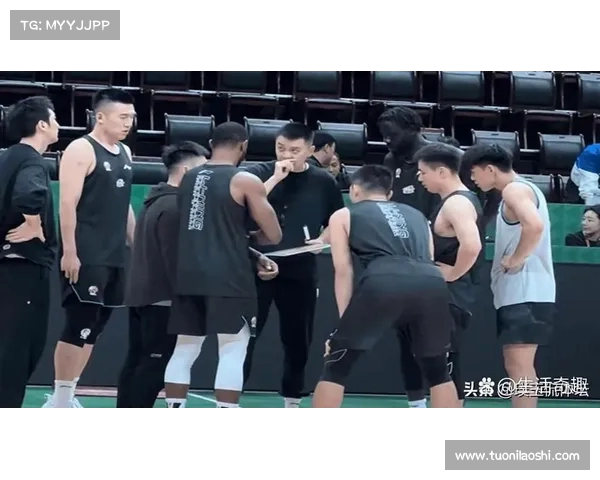 CBA赛季激烈对决引发热议 球员表现亮眼赛场风云变幻 CBA赛季激烈对决引发热议 球员表现亮眼赛场风云变幻